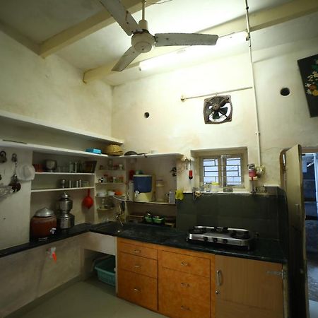 Gurukrupa Bunglow Dwārka Exterior foto