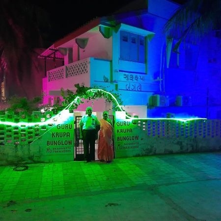 Gurukrupa Bunglow Dwārka Exterior foto