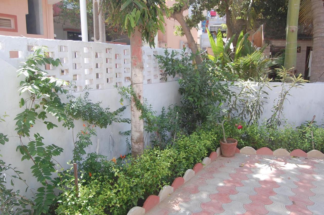 Gurukrupa Bunglow Dwārka Exterior foto