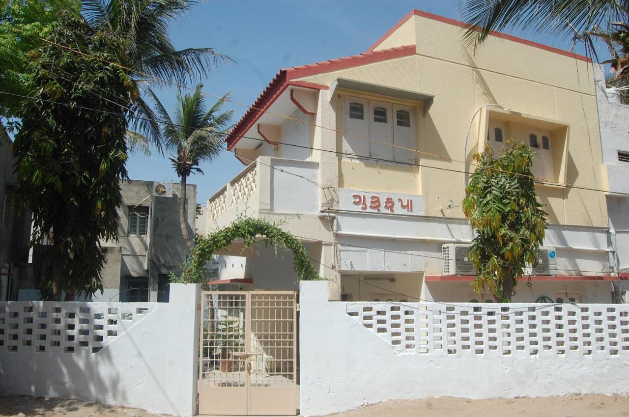 Gurukrupa Bunglow Dwārka Exterior foto